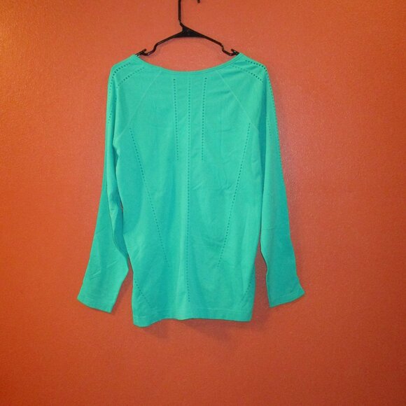 Athleta Woman X Large Green Long Sleeve Soft Warm Comfortable Outdoors Shirt - Picture 4 of 7